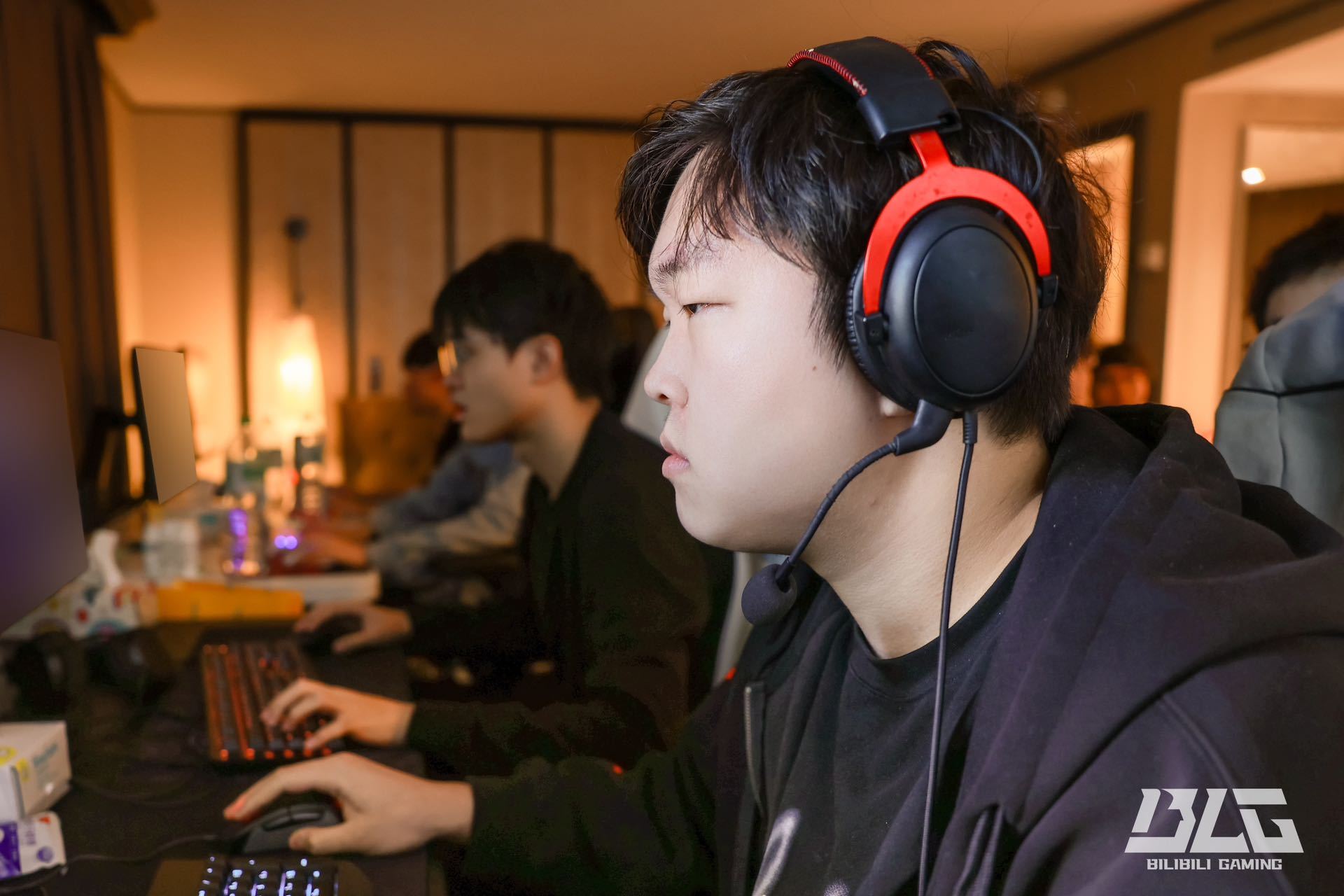 椅行业未来助力玩家享受极致体验麻将胡了傲风以技术创新引领电竞(图2)