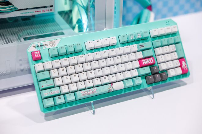联动燃爆二次元！全新外设惊艳亮相PG麻将胡了ROG×初音未来跨界
