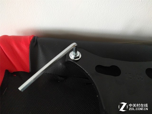 ：399元电竞椅保菊还是爆菊？麻将胡了试玩网站免费硬件衙门(图4)