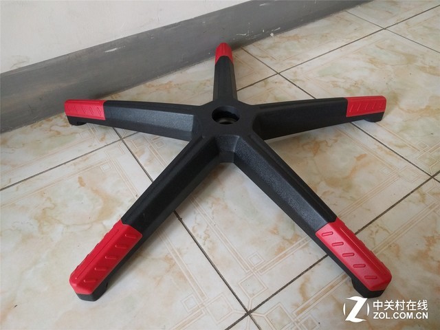 ：399元电竞椅保菊还是爆菊？麻将胡了试玩网站免费硬件衙门(图9)