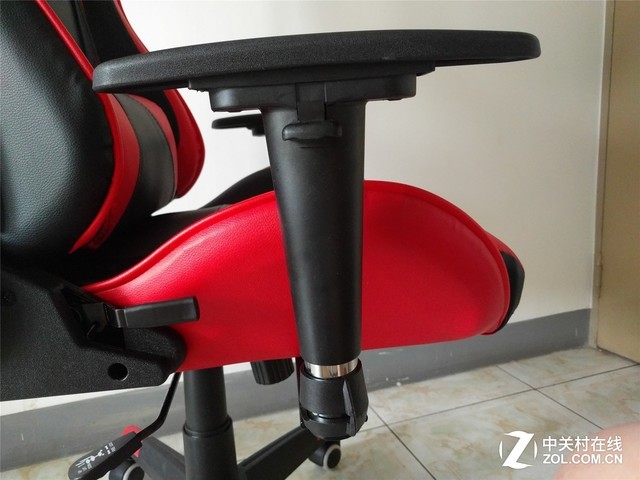 ：399元电竞椅保菊还是爆菊？麻将胡了试玩网站免费硬件衙门(图18)